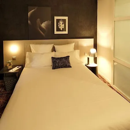 Otel Des Beaux-arts 4*