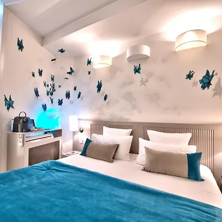 Otel Des Beaux-arts 4*
