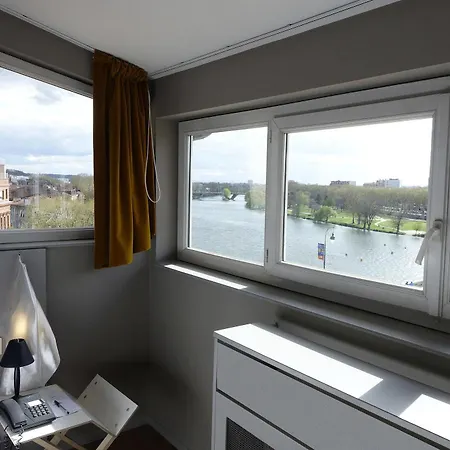 Otel Des Beaux-arts 4*